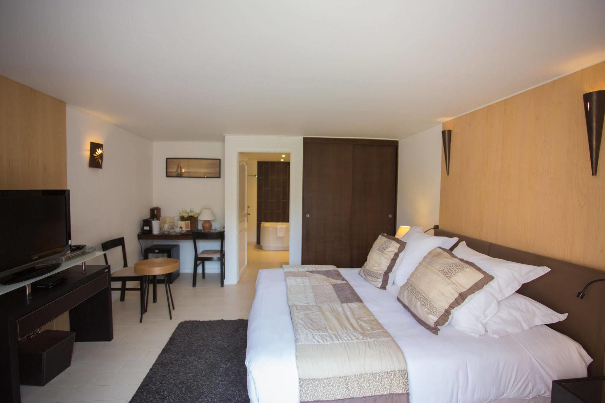 Hotel Le Verger Maelvi Grimaud Εξωτερικό φωτογραφία